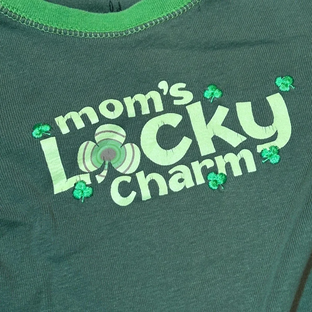 Kids Mom's Lucky Charm Green Pajama Set‎ Old Navy 5T